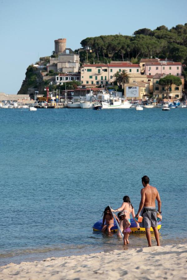 Hotel Riva Del Sole มารินา ดิ กัมโป ภายนอก รูปภาพ