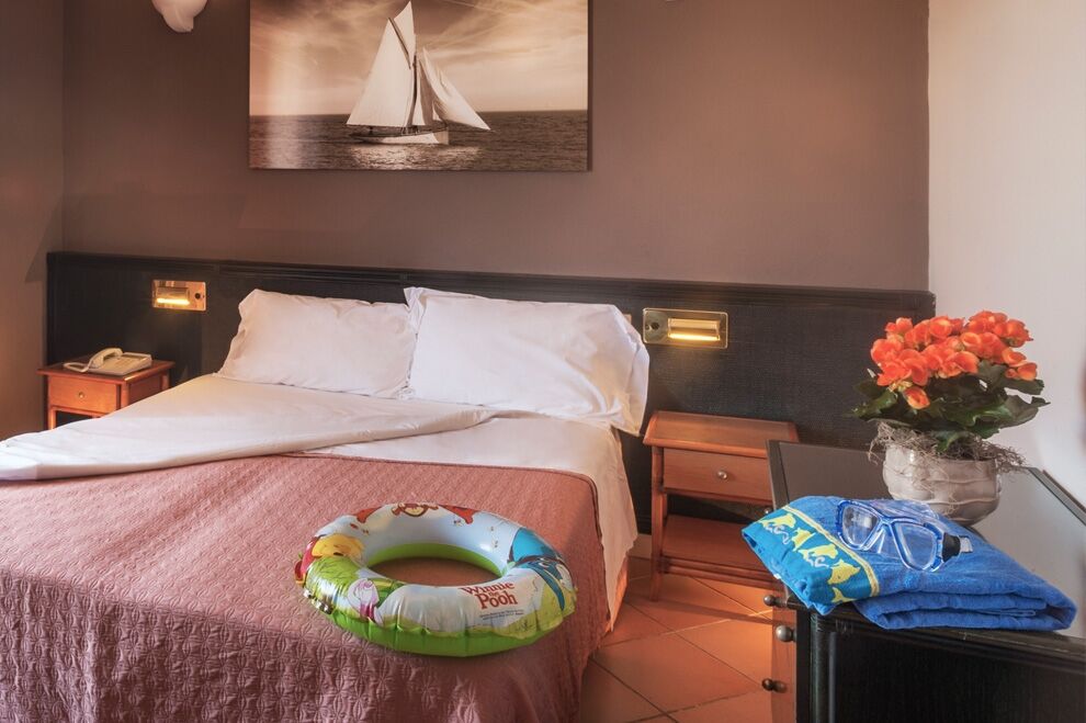 Hotel Riva Del Sole มารินา ดิ กัมโป ภายนอก รูปภาพ